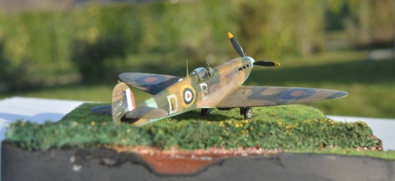 Spitfire Mk II Monogram-1